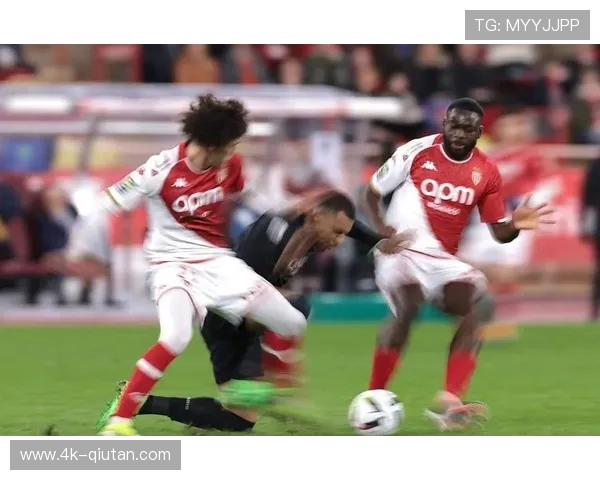 巴黎圣日耳曼备战三月对阵摩纳哥，恩里克强化战术